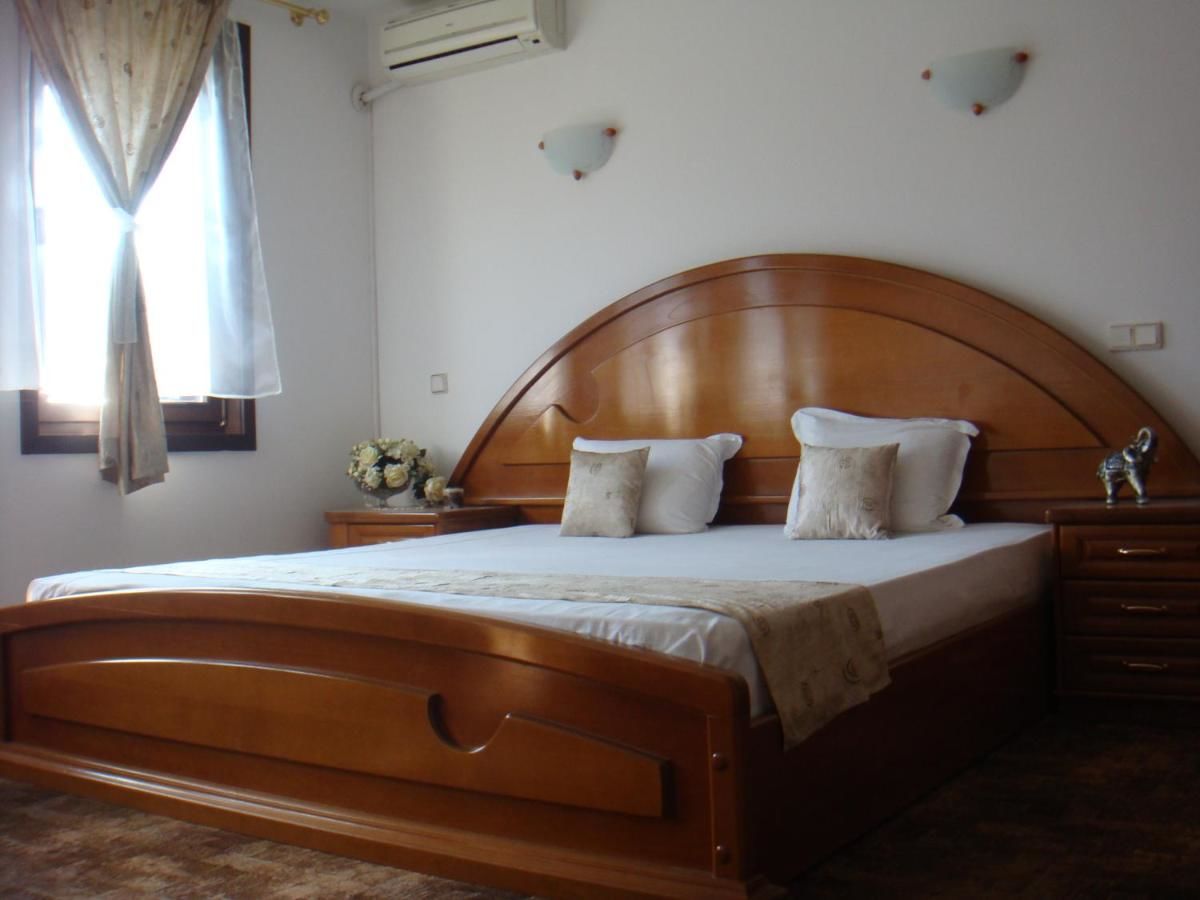 Отель Family Hotel Elegance Арбанаси-30